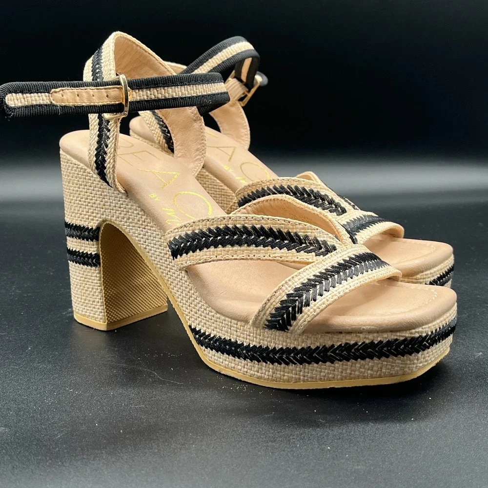 BEACH by Matisse Adelaide Platform Heels Womens 7M Beige Ankle Strap Sandals